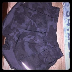 Lulu lemon hotty hot short in camo